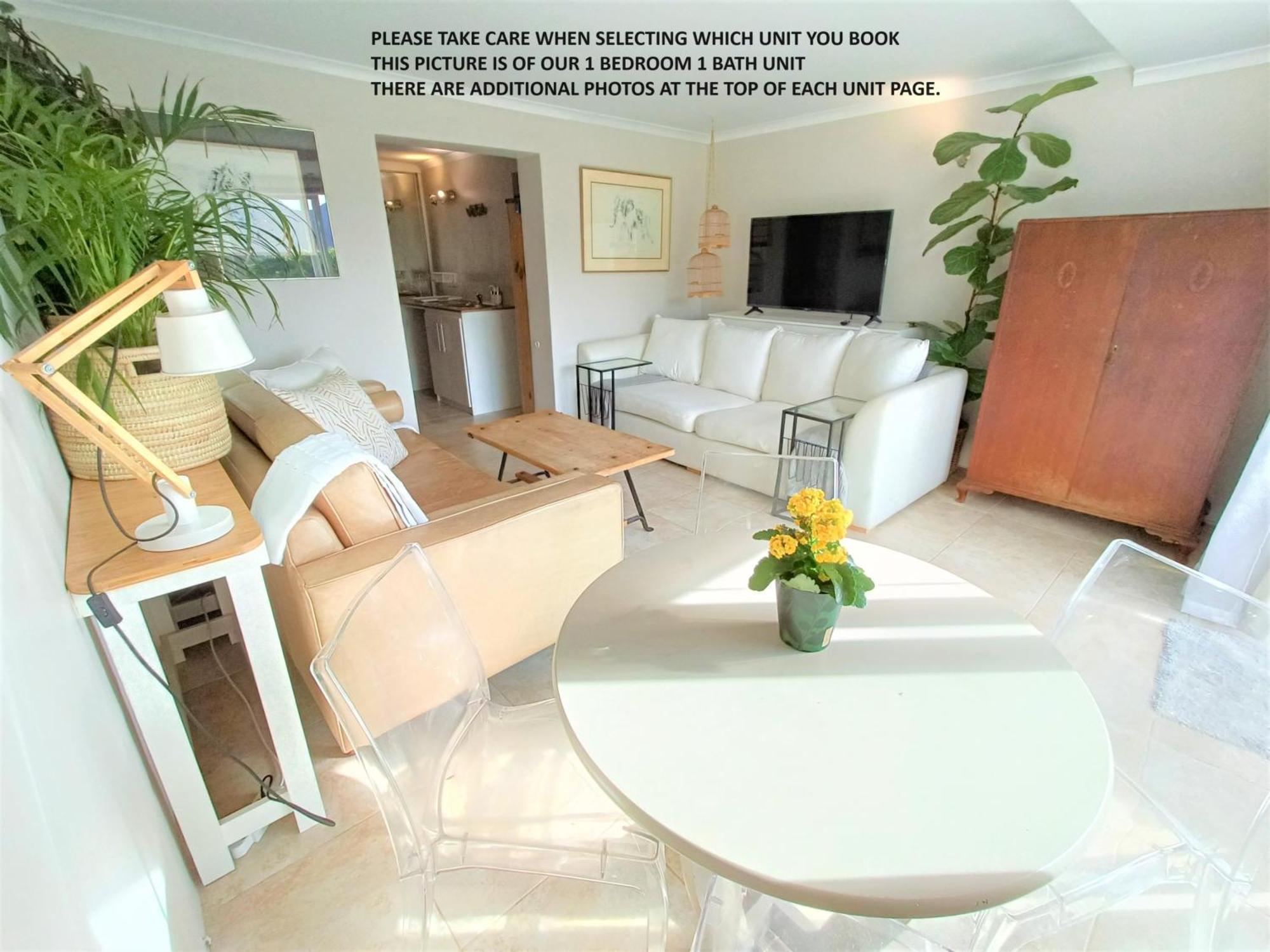 Apartment Mount Rhodes Guesthouse, Three Separate Units, Please Select Either Three Bedroom, Two And A Half Bedroom Or One Bedroom