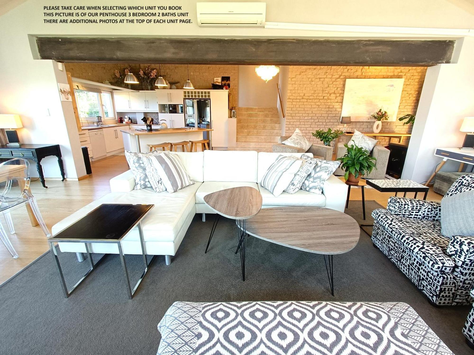 Mount Rhodes Guesthouse, Three Separate Units, Please Select Either Three Bedroom, Two And A Half Bedroom Or One Bedroom Apartment