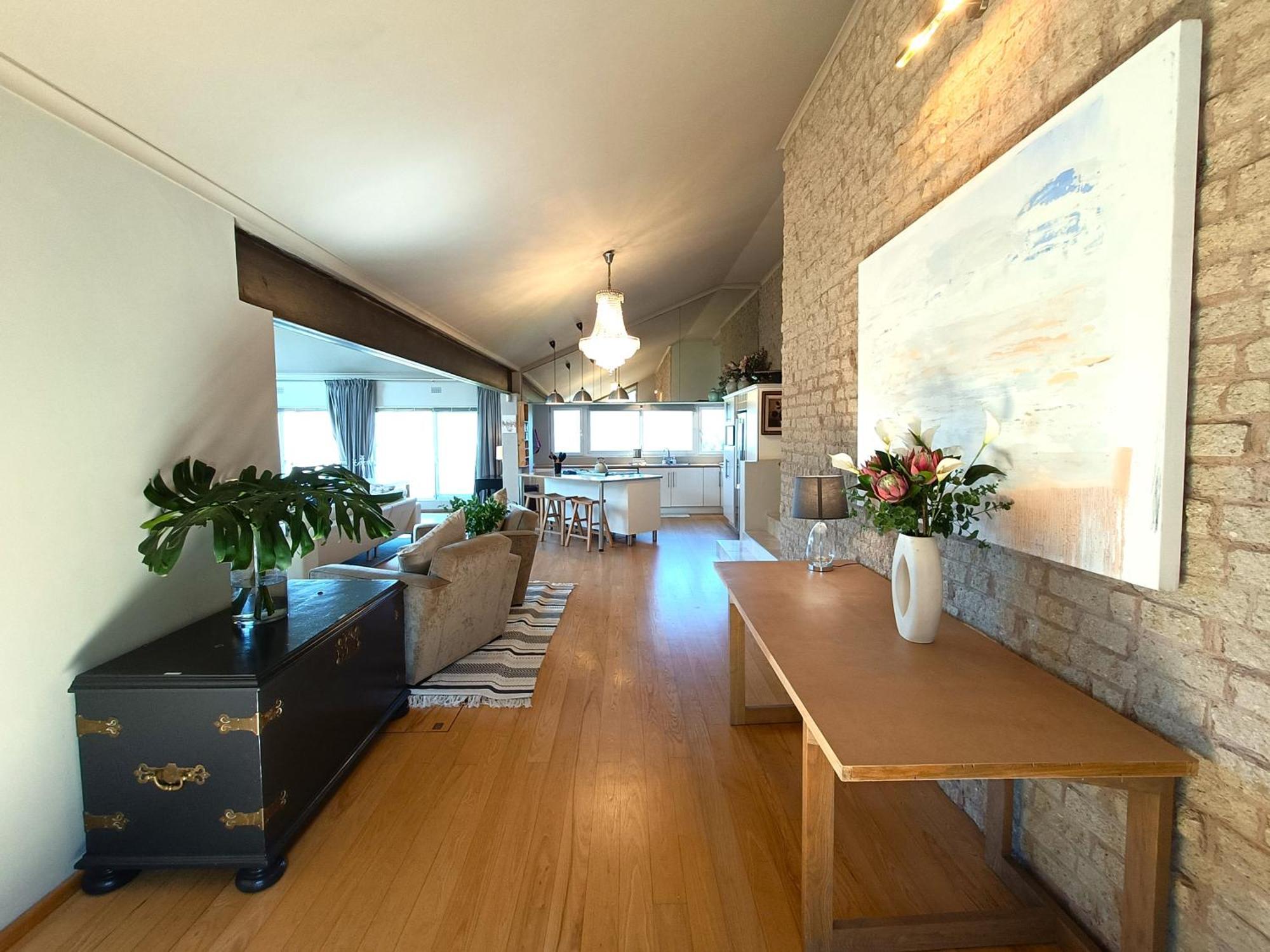 Apartment Mount Rhodes Guesthouse, Three Separate Units, Please Select Either Three Bedroom, Two And A Half Bedroom Or One Bedroom *
